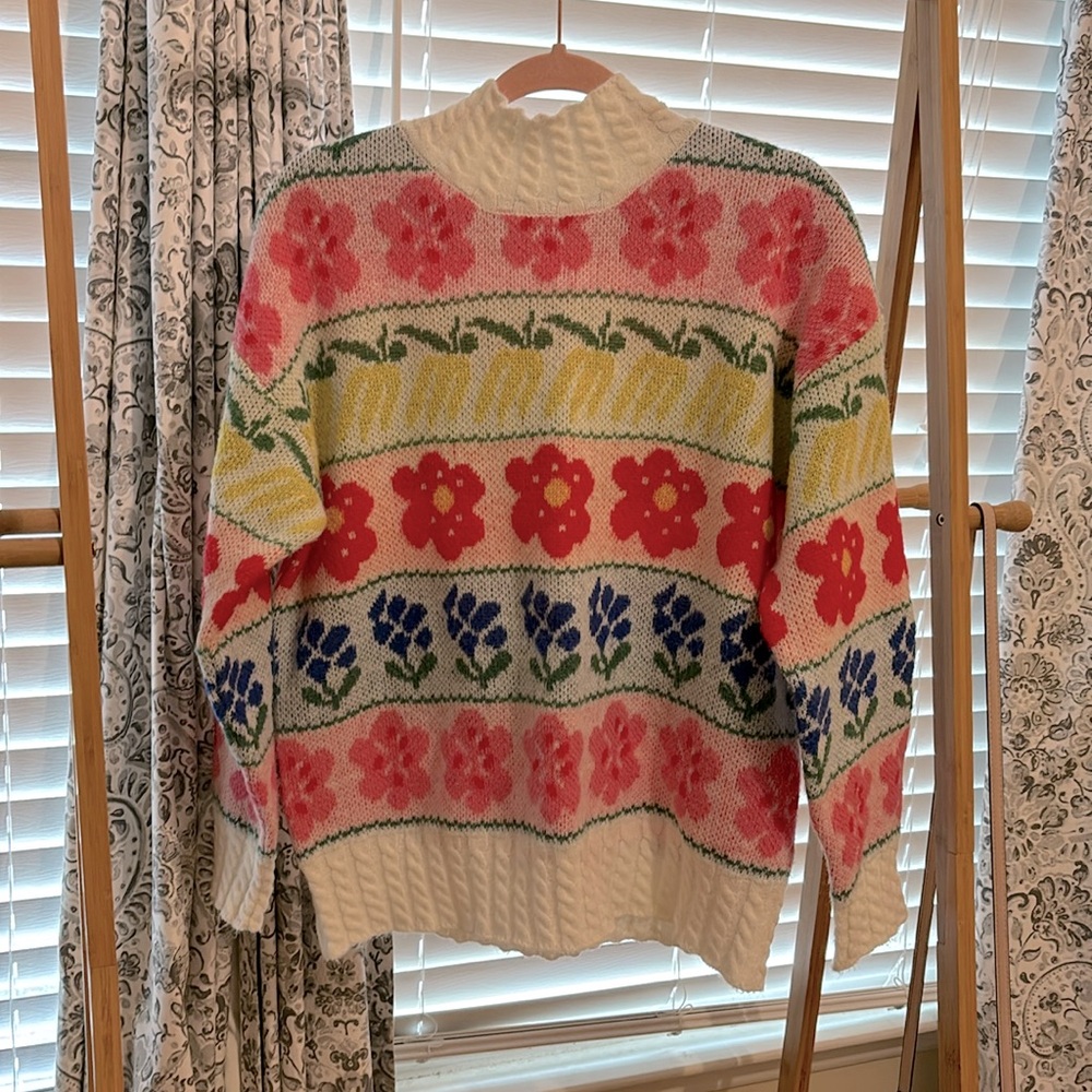 EUC Floral Boutique sweater
